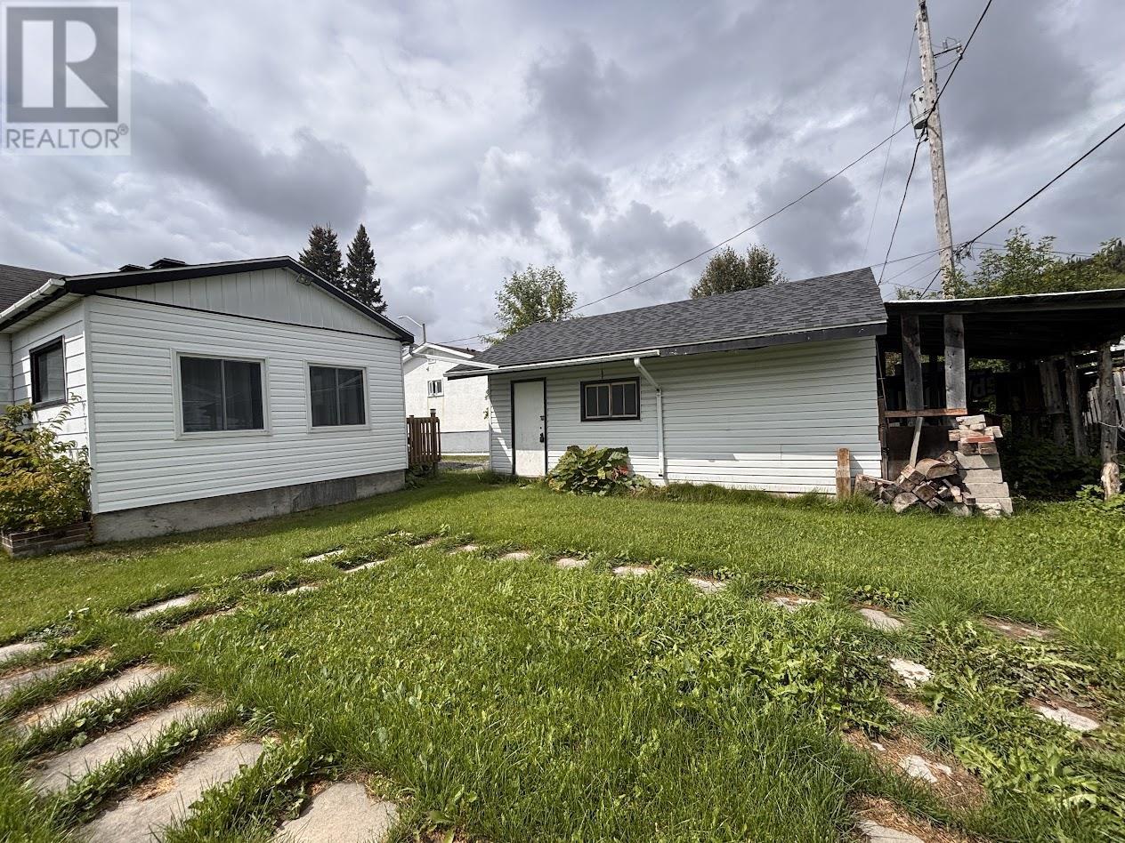 15 Falcon Ave, Manitouwadge, Ontario  P0T 2C0 - Photo 38 - TB2602483