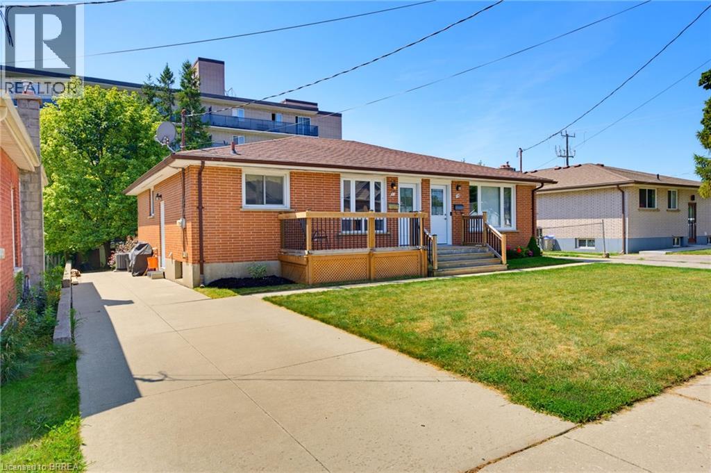 57 Dublin Street, Brantford, Ontario  N3R 2E3 - Photo 2 - 40855879