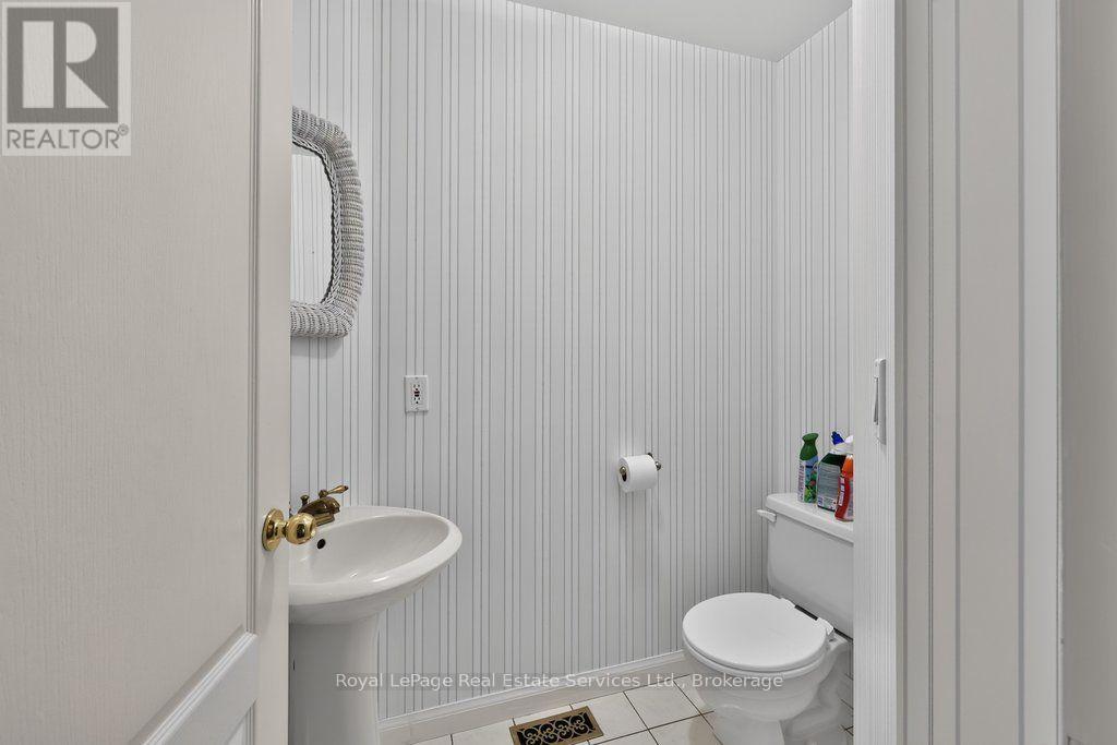 328 Dalewood Drive, Oakville, Ontario  L6J 4P5 - Photo 18 - W13706156