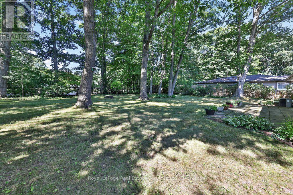 328 Dalewood Drive, Oakville, Ontario  L6J 4P5 - Photo 41 - W13706156