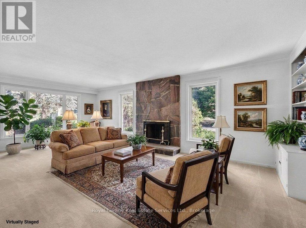 328 Dalewood Drive, Oakville, Ontario  L6J 4P5 - Photo 6 - W13706156