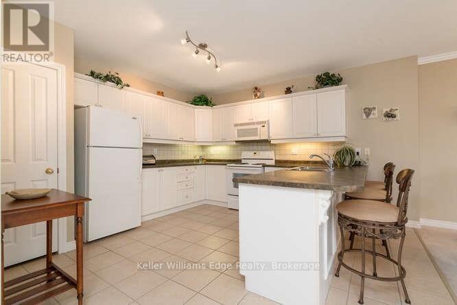 309 - 1998 Ironstone Drive NE, Burlington, Ontario  L7L 7P7 - Photo 9 - W13706294