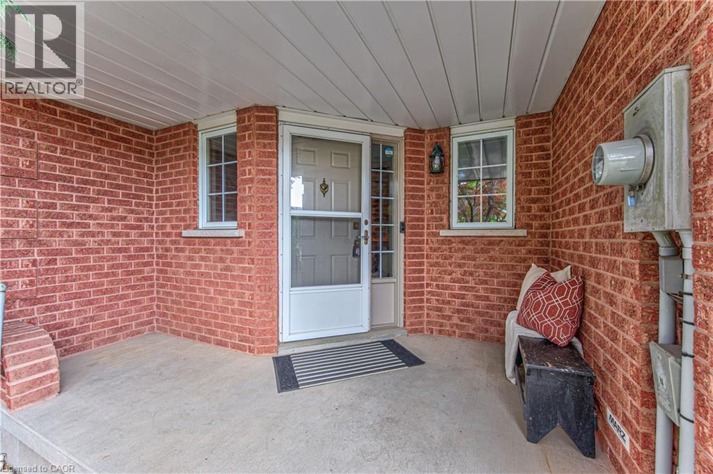 86 Chelsea Crescent, Stoney Creek, Ontario  L8E 5R8 - Photo 4 - 40857596