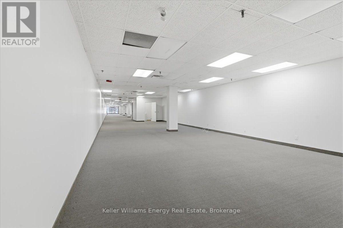 1650 Dundas Street E, Whitby, Ontario  L1N 2K8 - Photo 11 - E13706044