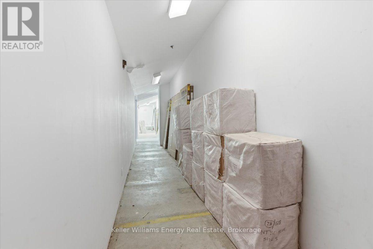 1650 Dundas Street E, Whitby, Ontario  L1N 2K8 - Photo 14 - E13706044