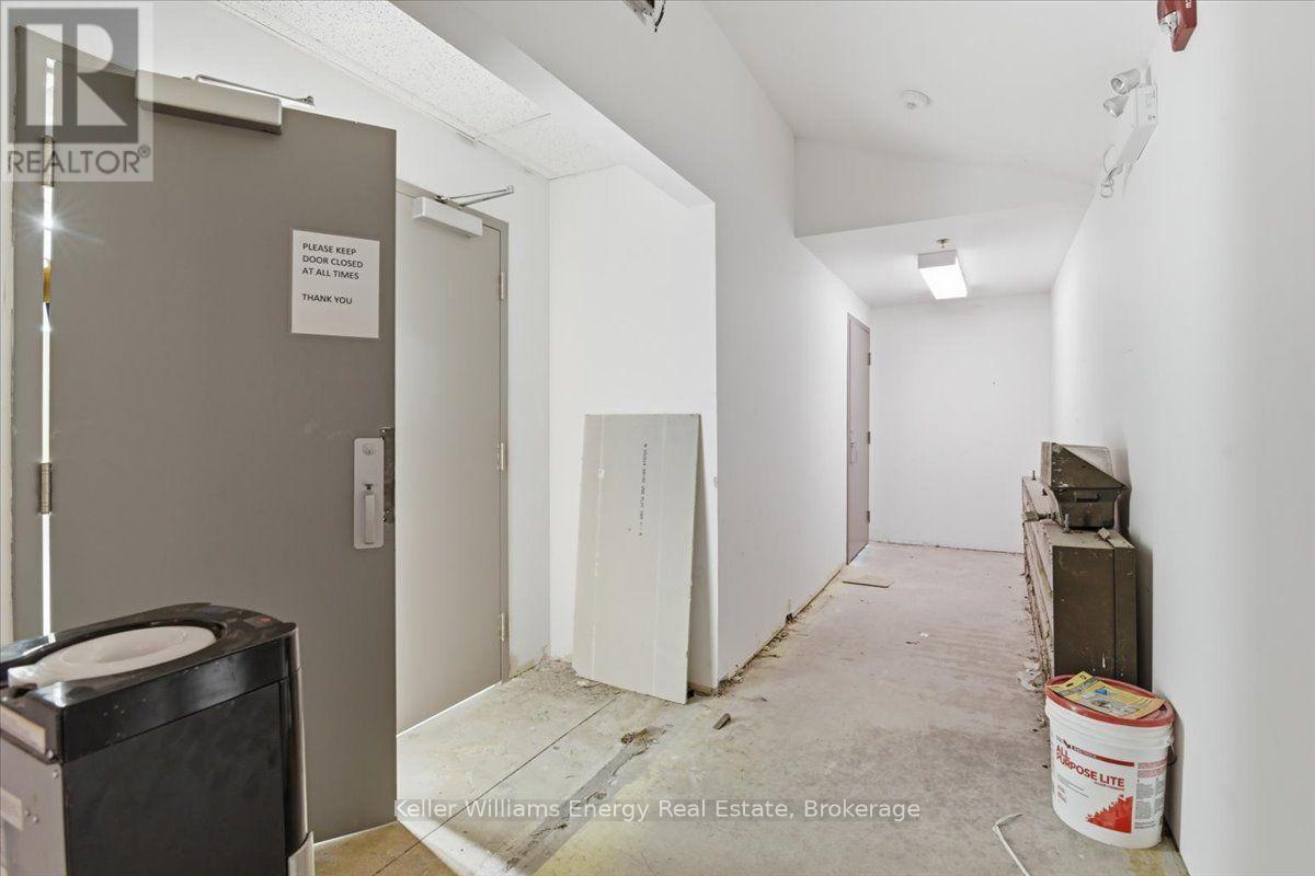 1650 Dundas Street E, Whitby, Ontario  L1N 2K8 - Photo 15 - E13706044