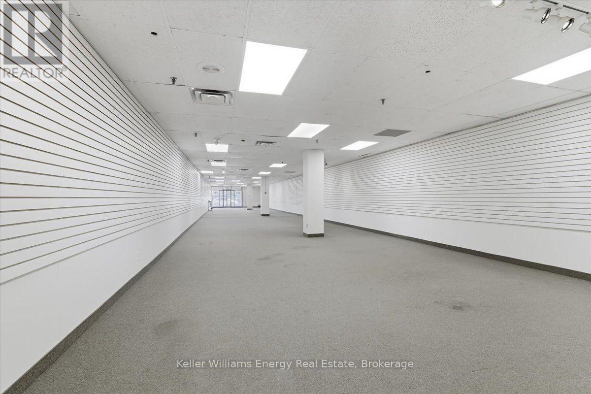 1650 Dundas Street E, Whitby, Ontario  L1N 2K8 - Photo 7 - E13706044