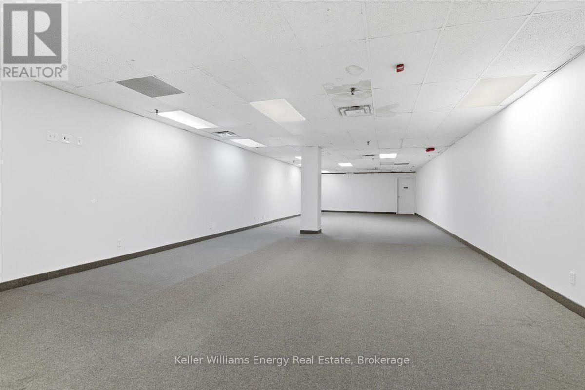1650 Dundas Street E, Whitby, Ontario  L1N 2K8 - Photo 9 - E13706044