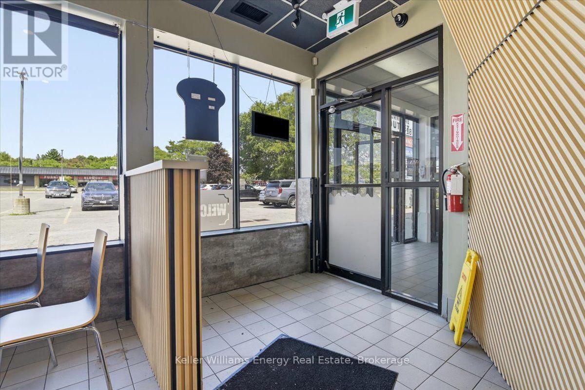 B1 - 1540 Dundas Street E, Whitby, Ontario  L1N 2K7 - Photo 4 - E13706288