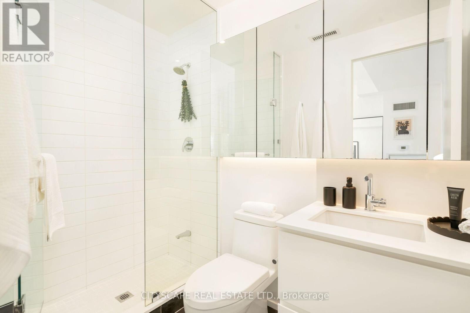 1704 - 55 East Liberty Street, Toronto, Ontario  M6K 3P9 - Photo 9 - C13706056