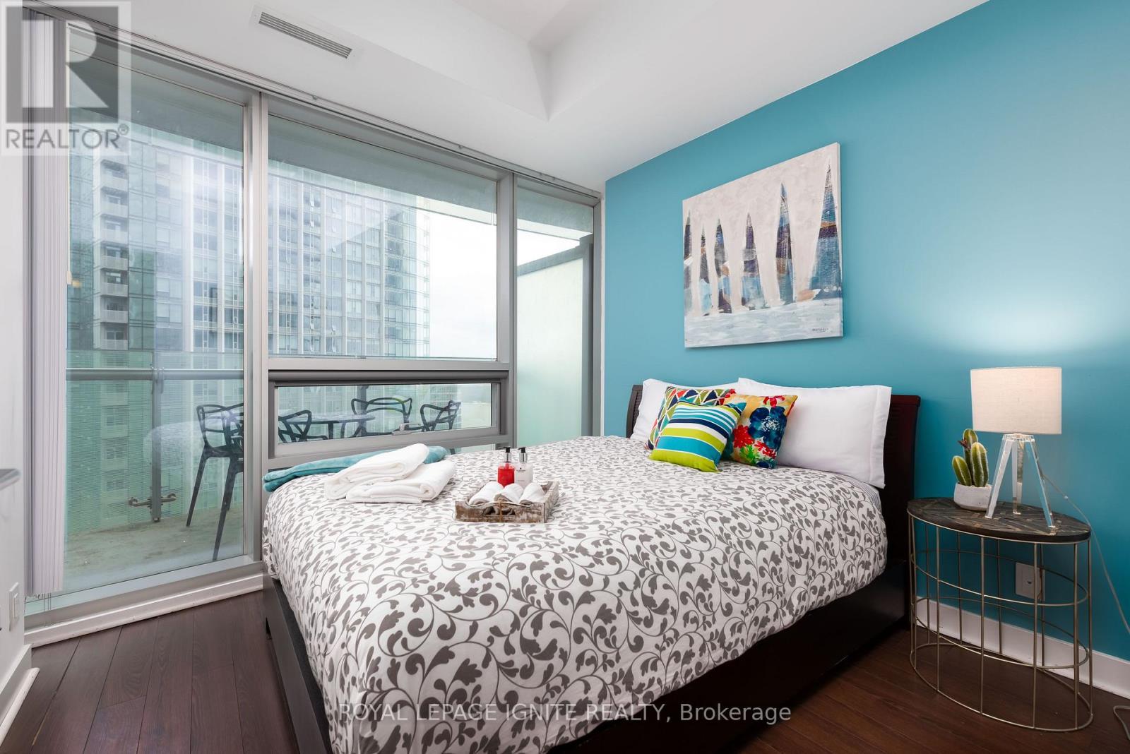 3303 - 14 York Street, Toronto, Ontario  M5J 0B1 - Photo 11 - C13706094