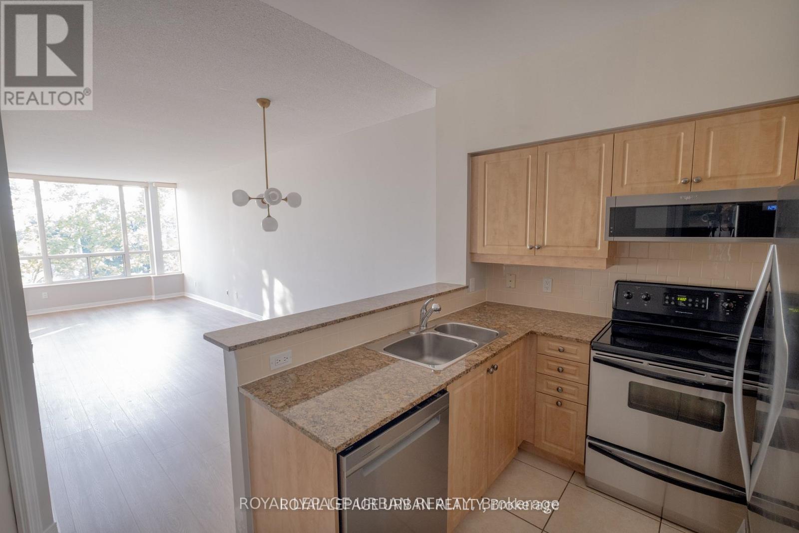 410 - 481 Rosewell Avenue, Toronto, Ontario  M4R 2J1 - Photo 12 - C13706120