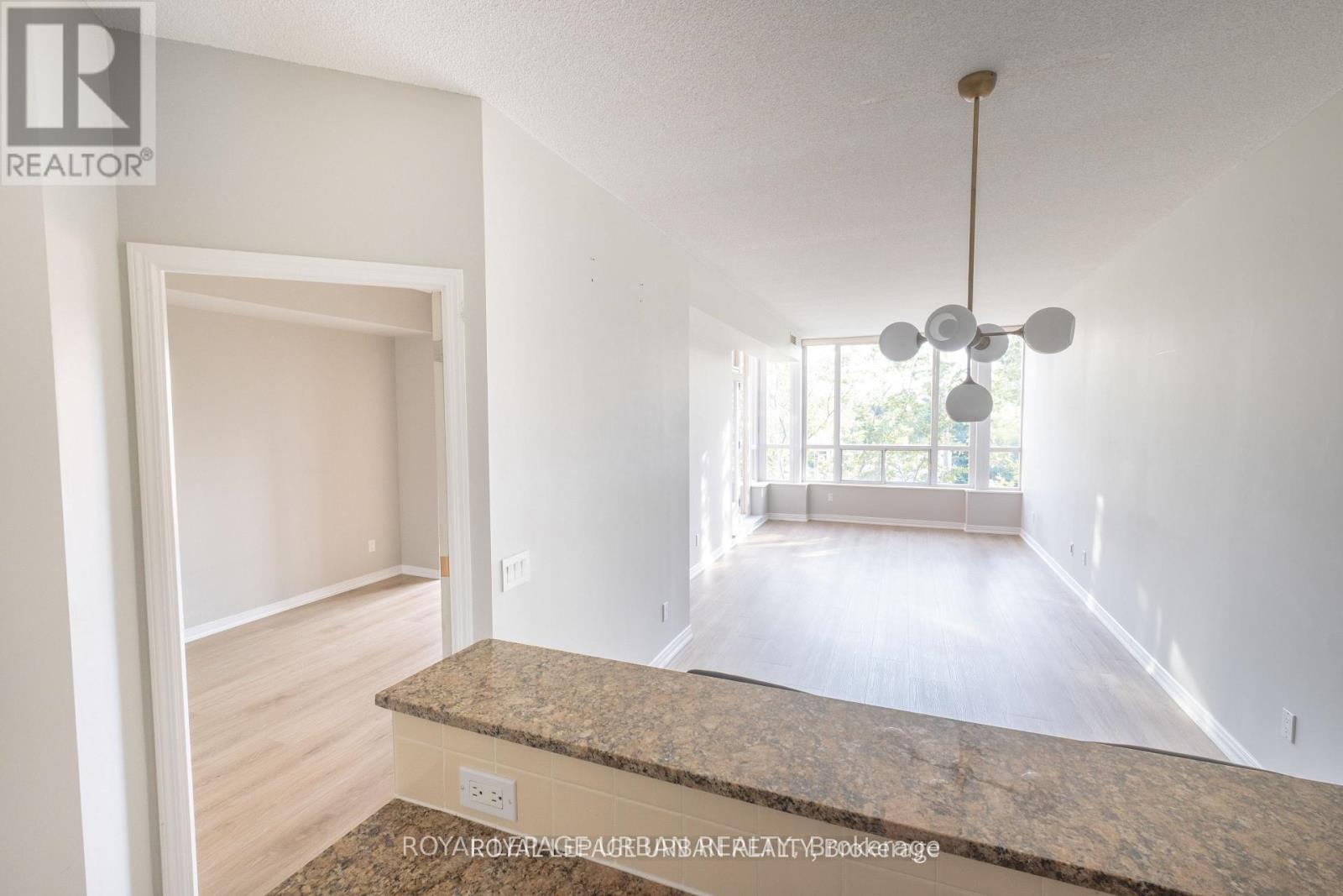 410 - 481 Rosewell Avenue, Toronto, Ontario  M4R 2J1 - Photo 2 - C13706120