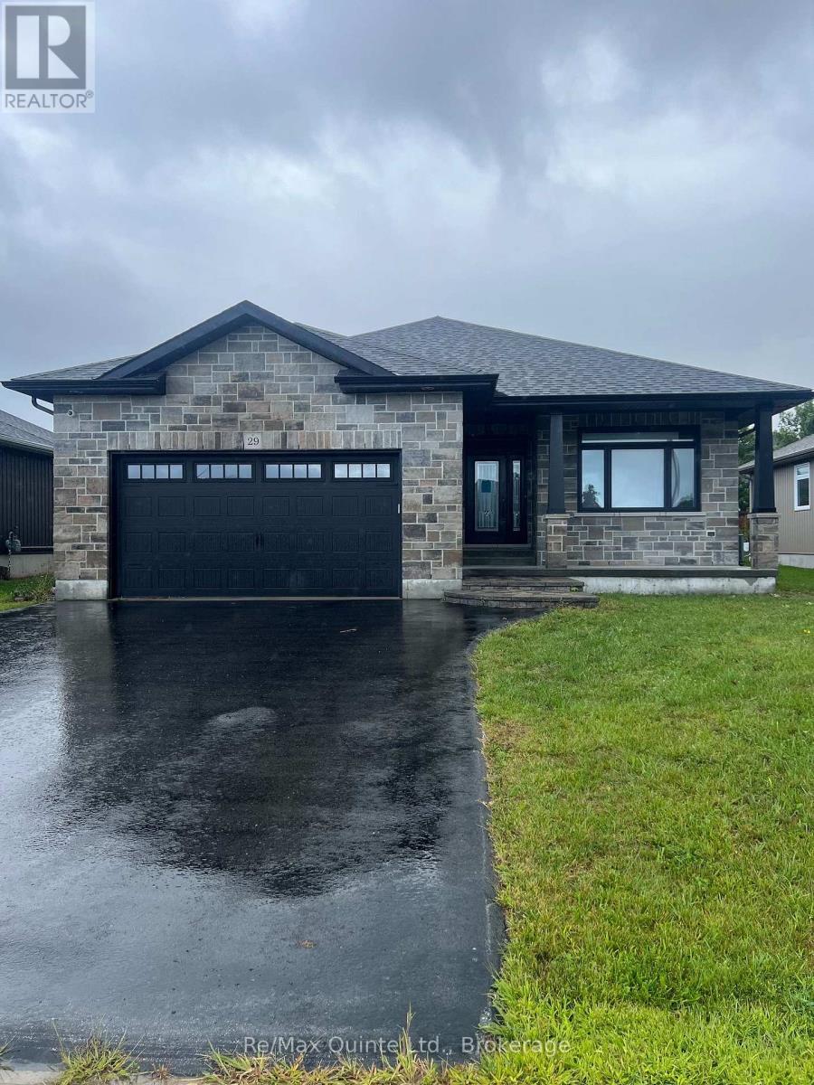 29 Gavin Crescent, Quinte West, Ontario  K8V 0H2 - Photo 1 - X13706142