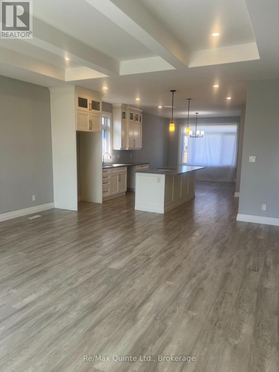 29 Gavin Crescent, Quinte West, Ontario  K8V 0H2 - Photo 9 - X13706142