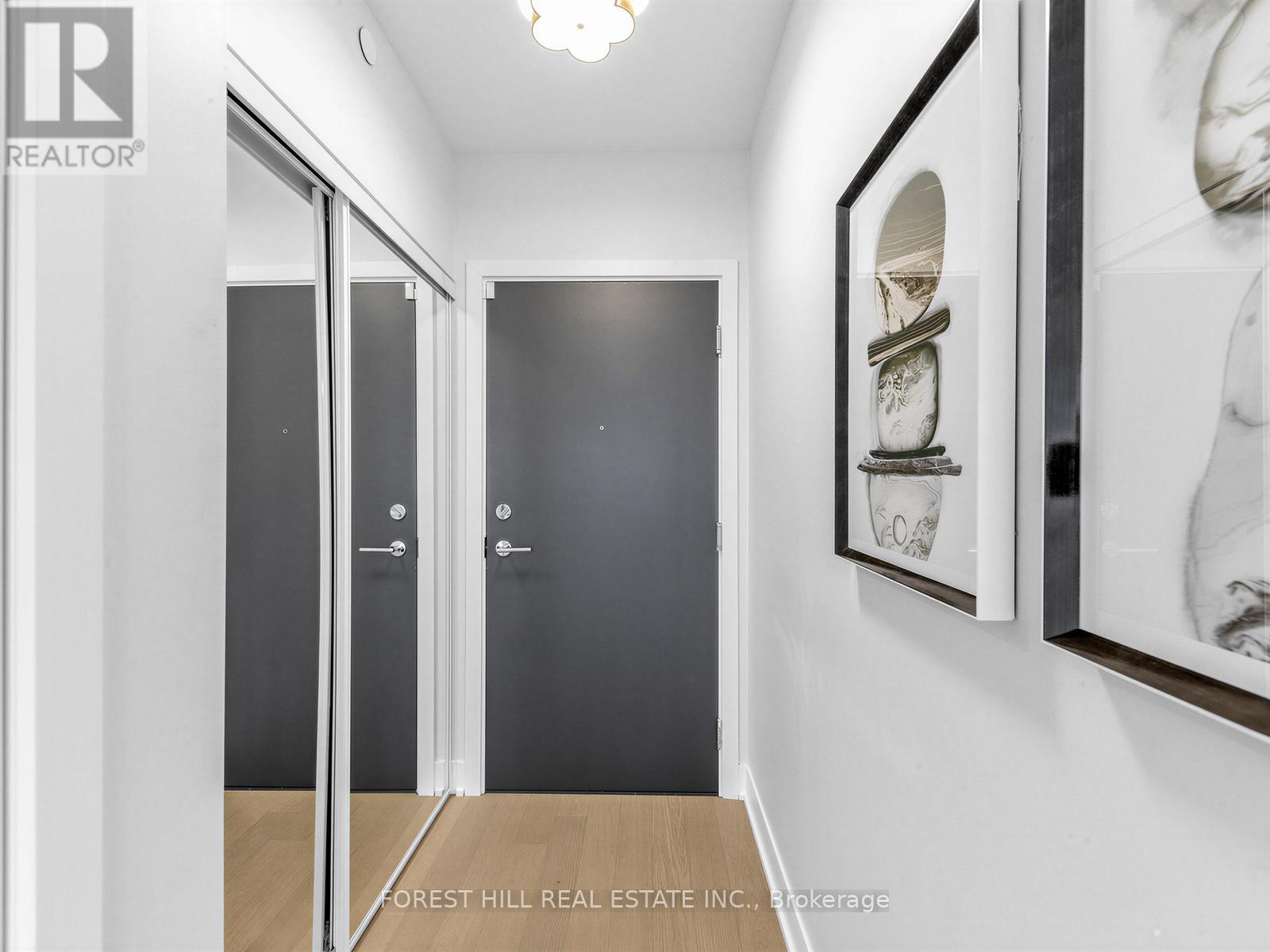 810 - 250 Lawrence Avenue W, Toronto, Ontario  M5M 1B2 - Photo 3 - C13706174