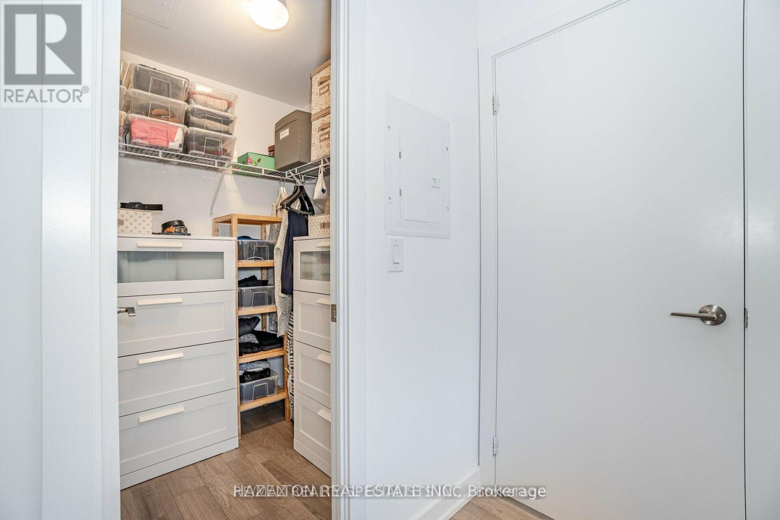 1304 - 1603 Eglinton Avenue W, Toronto, Ontario  M6E 0A1 - Photo 11 - C13706218