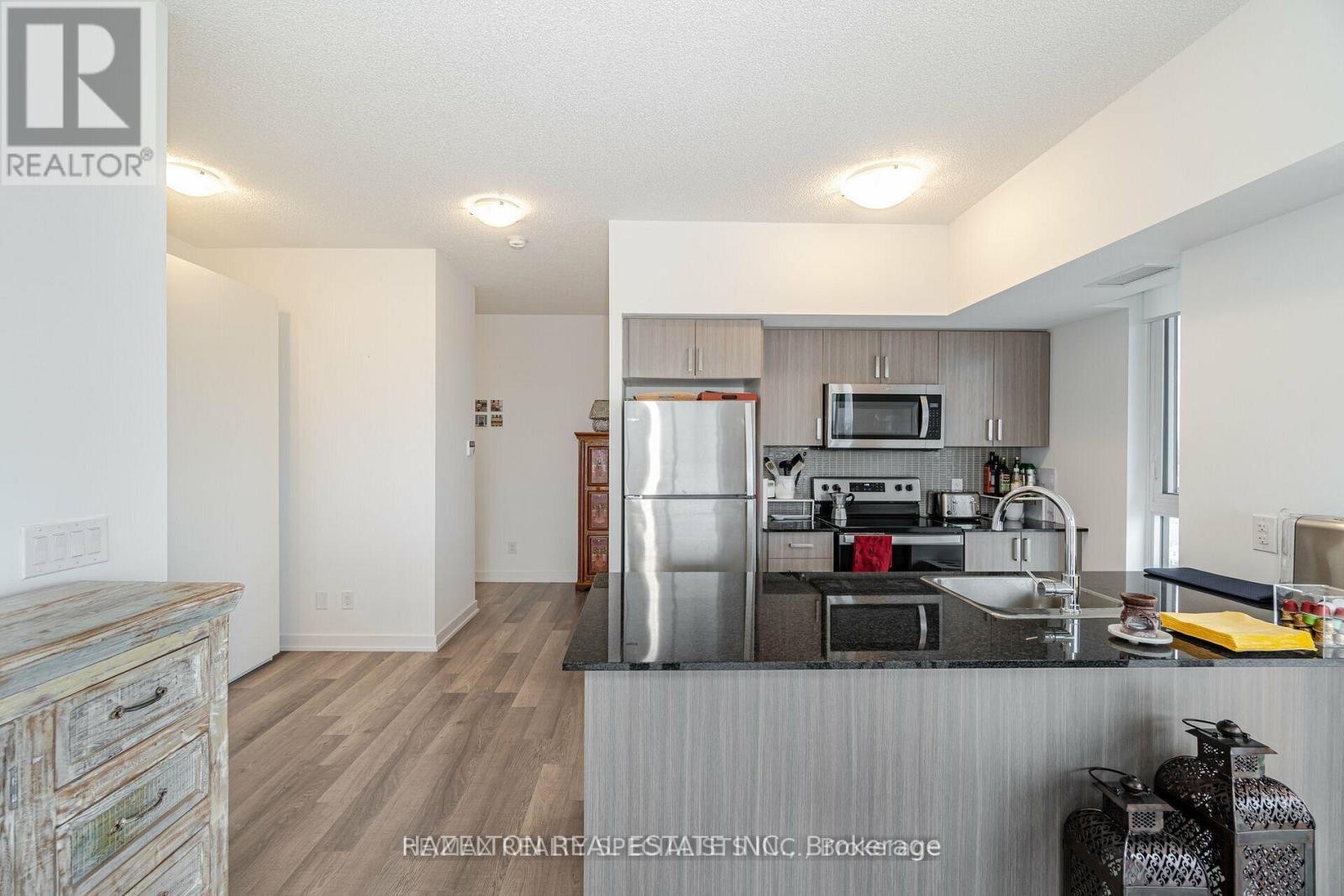 1304 - 1603 Eglinton Avenue W, Toronto, Ontario  M6E 0A1 - Photo 5 - C13706218
