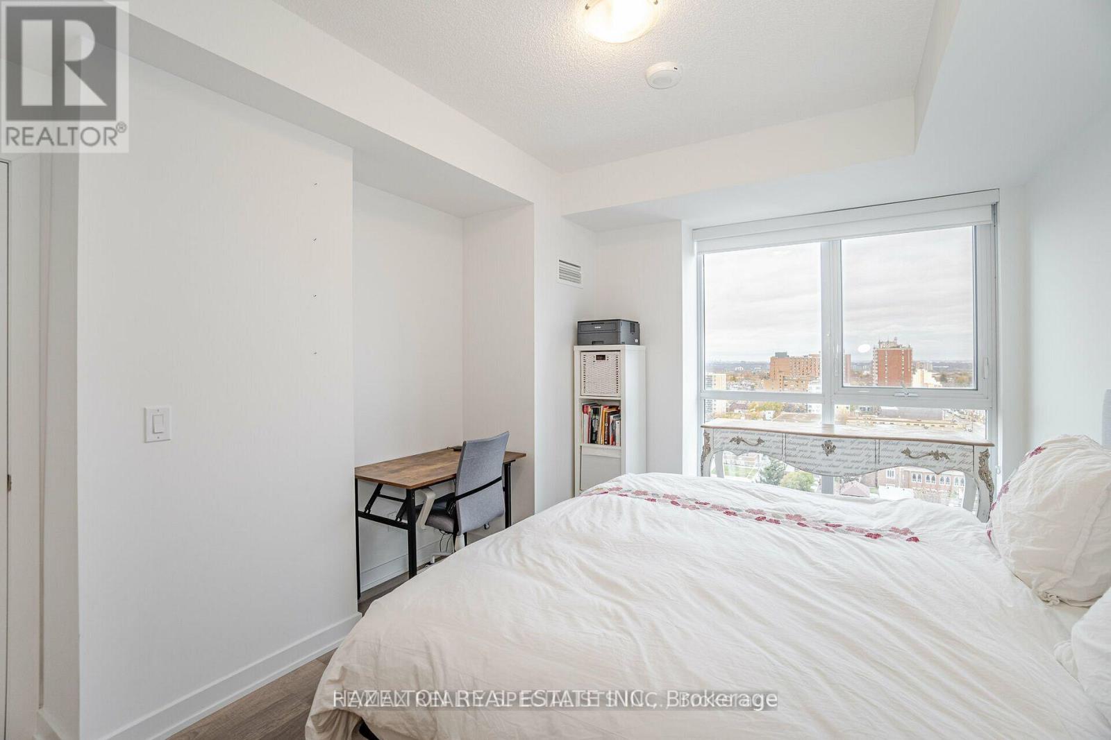 1304 - 1603 Eglinton Avenue W, Toronto, Ontario  M6E 0A1 - Photo 8 - C13706218