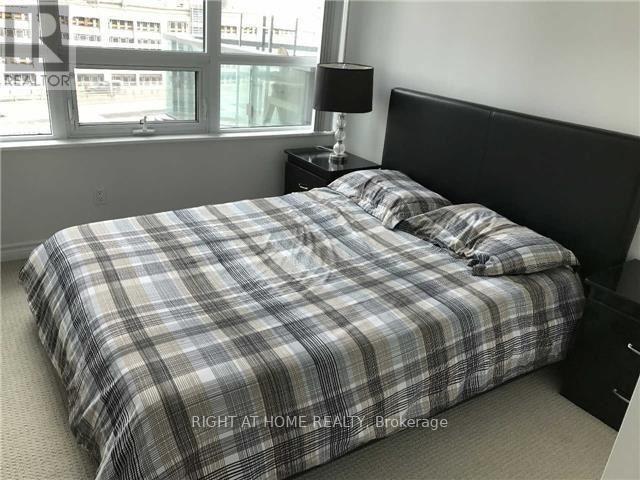 810 - 19 Grand Trunk Crescent, Toronto, Ontario  M5J 3A3 - Photo 13 - C13706246