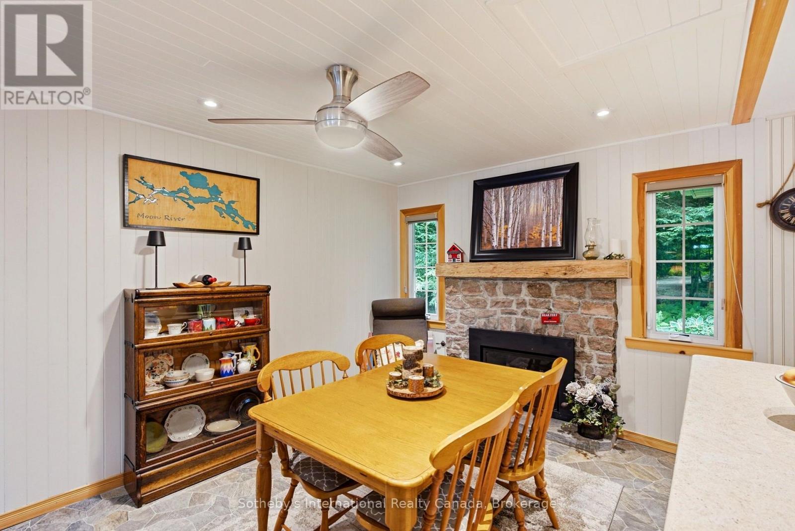 1061 Hurling Point Road, Muskoka Lakes, Ontario  P0C 1A0 - Photo 11 - X13706136