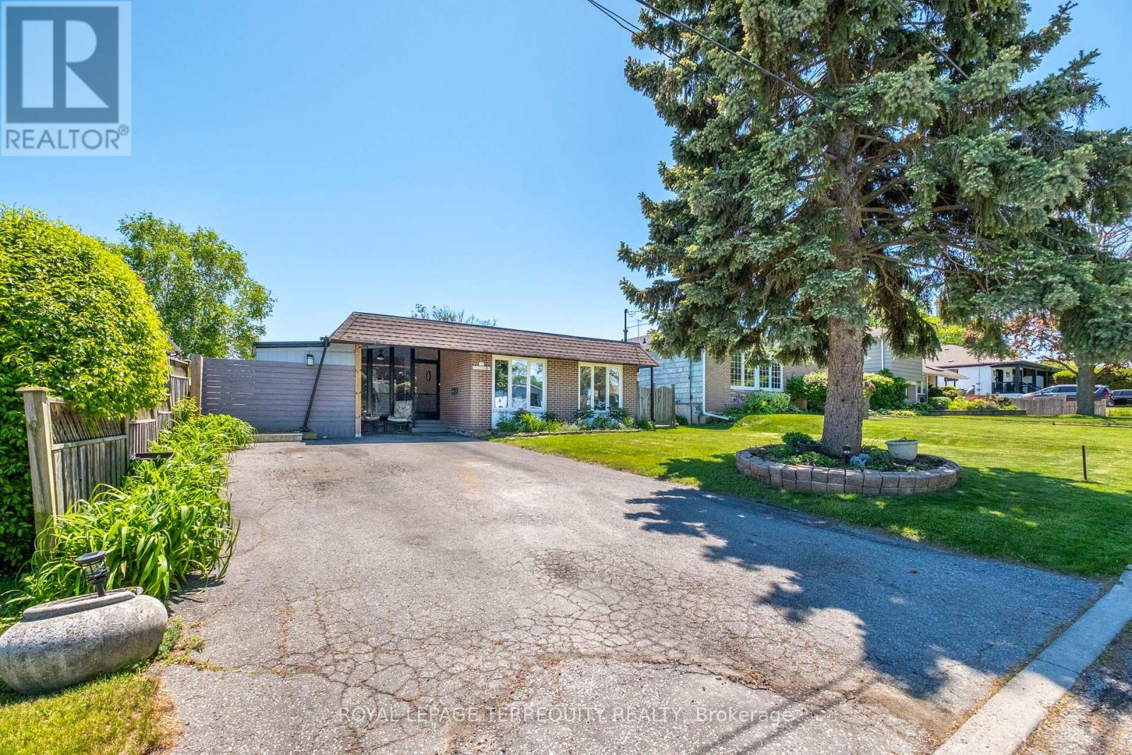 971 Oklahoma Drive, Pickering, Ontario  L1W 2H8 - Photo 3 - E13706292