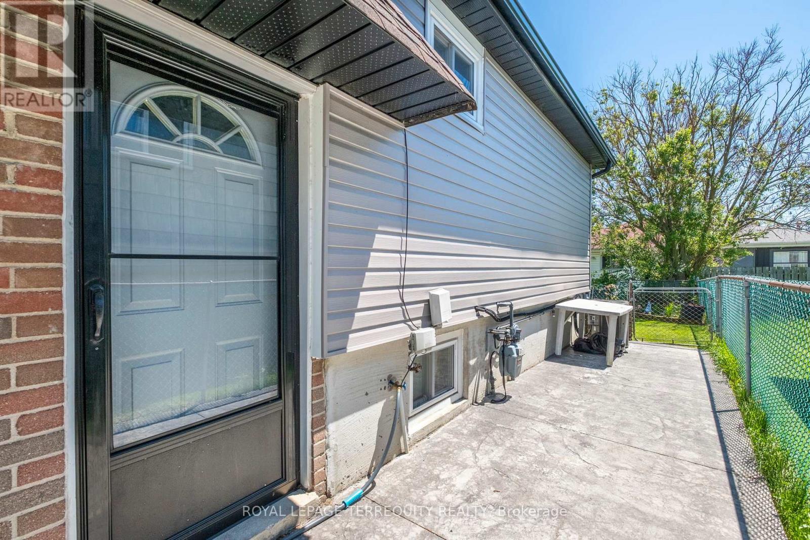971 Oklahoma Drive, Pickering, Ontario  L1W 2H8 - Photo 43 - E13706292