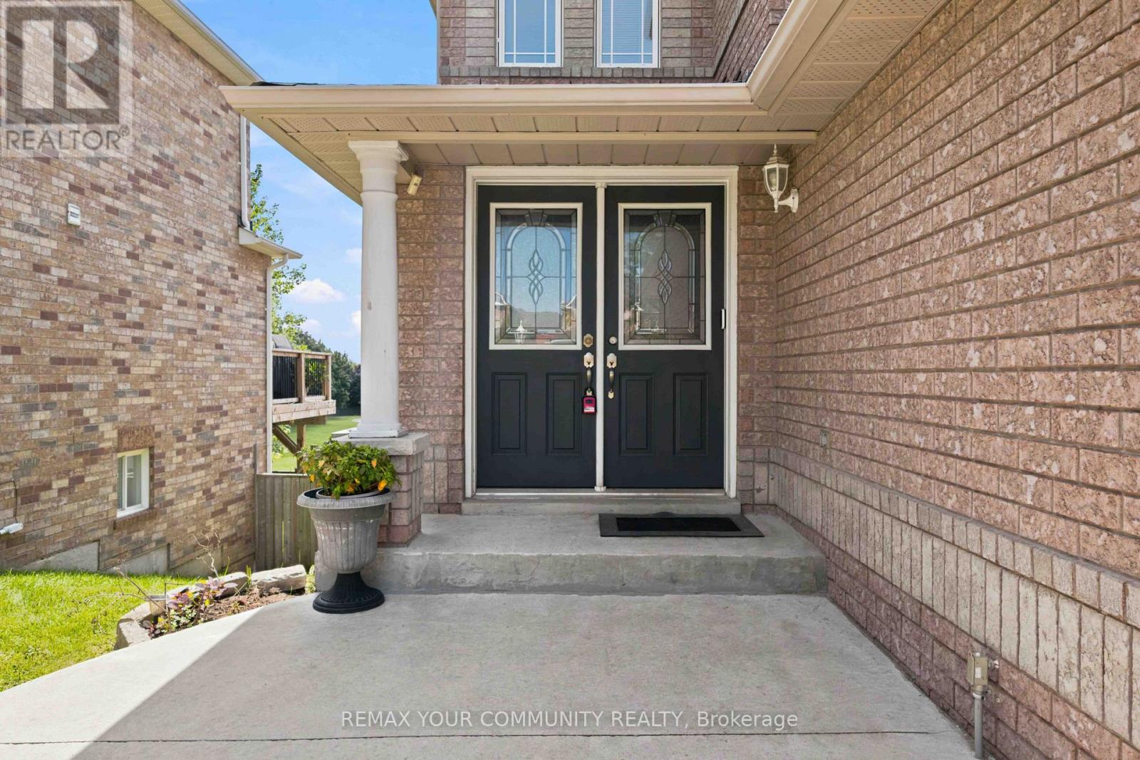 78a Kerfoot Crescent, Georgina, Ontario  L4P 4H2 - Photo 3 - N13706068