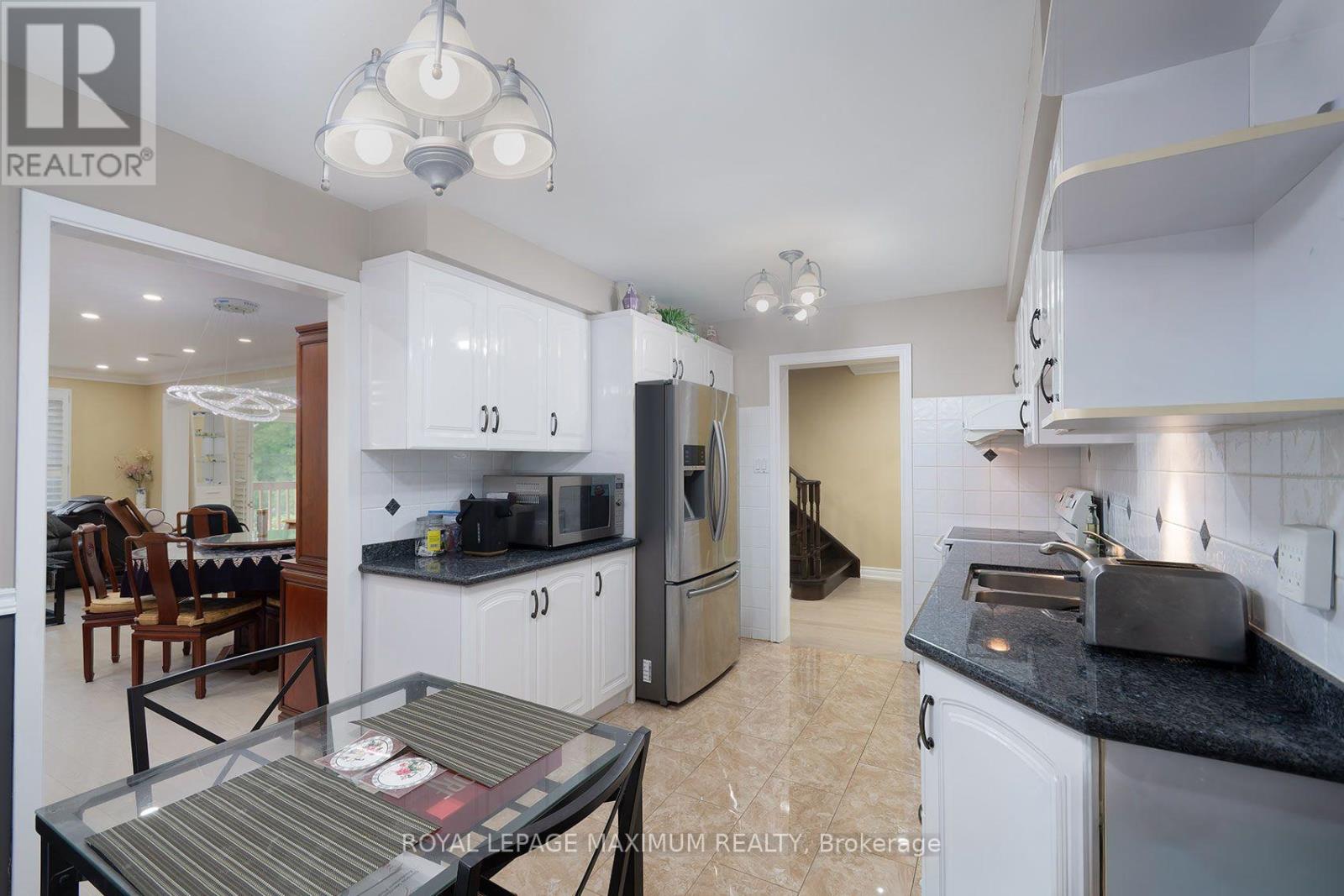 53 Aberdeen Avenue, Vaughan, Ontario  L4L 1C1 - Photo 12 - N13706130