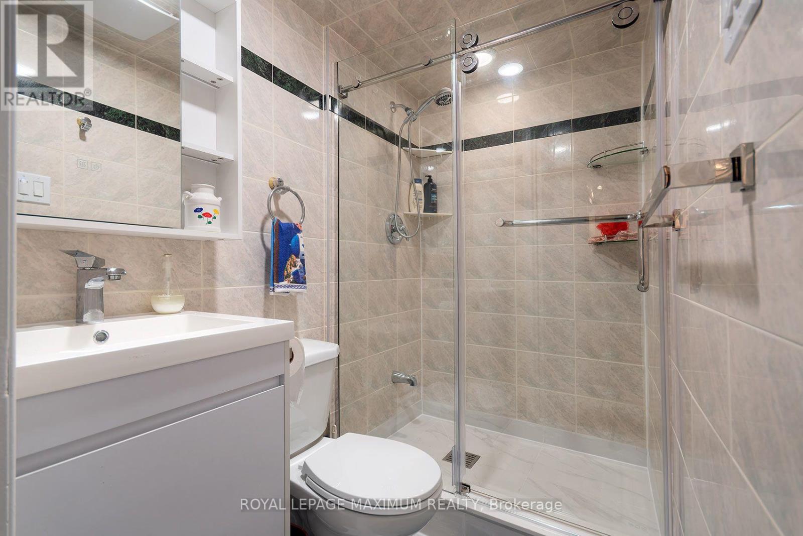 53 Aberdeen Avenue, Vaughan, Ontario  L4L 1C1 - Photo 31 - N13706130