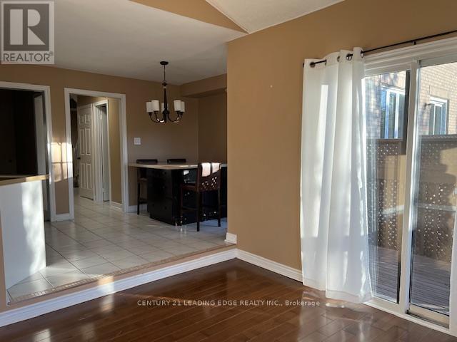 180 Stone Road, Aurora, Ontario  L4G 6Y9 - Photo 10 - N13706188