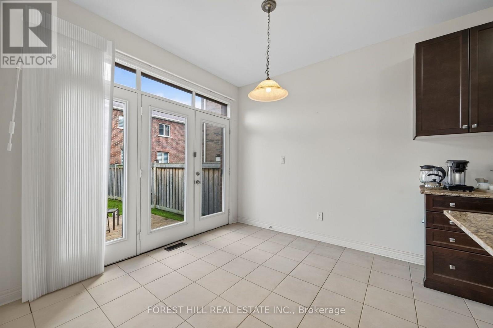 23 Cobb Street, Aurora, Ontario L4G 0W9 - Photo 9 - N13706286