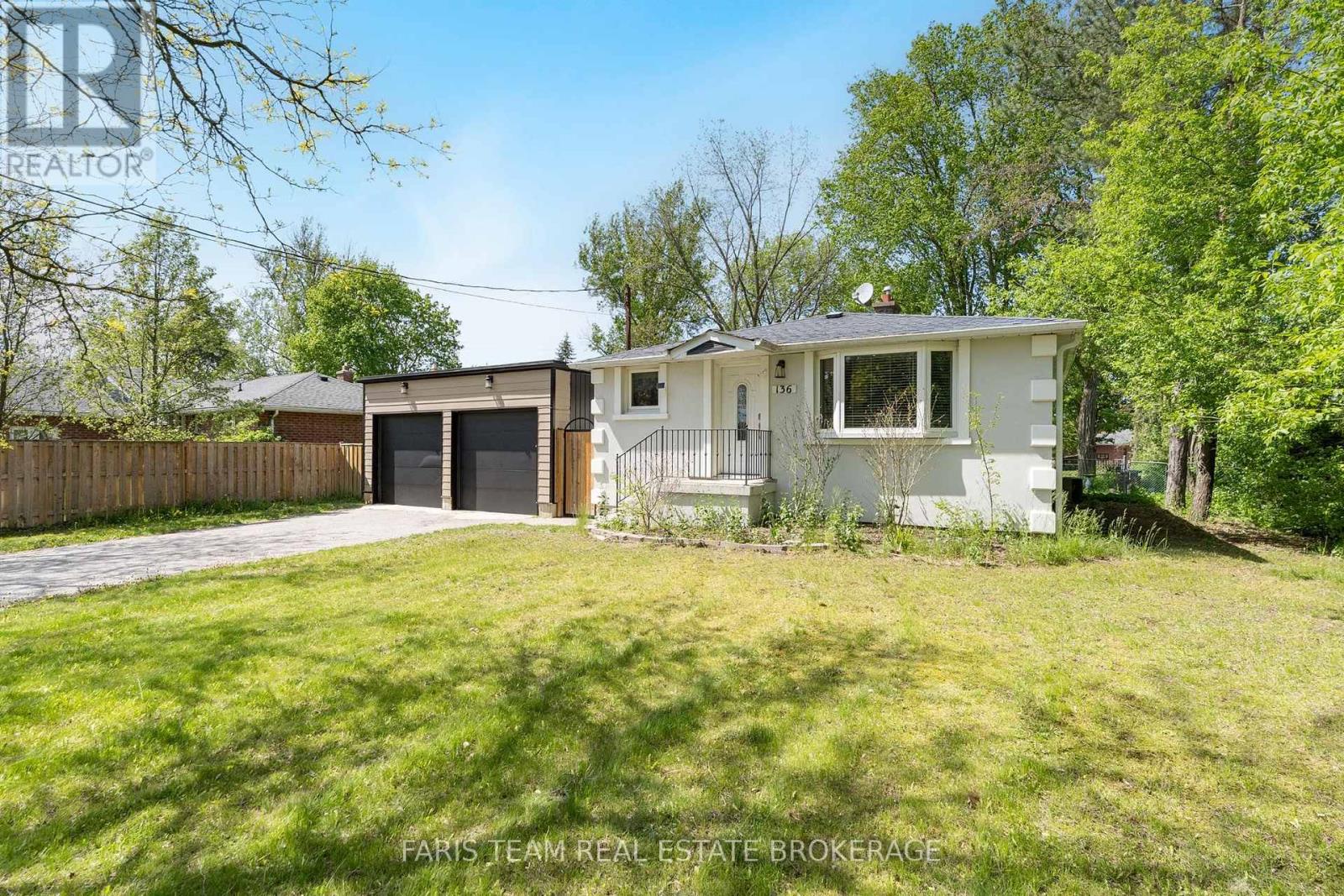 136 Oriole Drive, East Gwillimbury, Ontario  L9N 1G9 - Photo 1 - N13706298