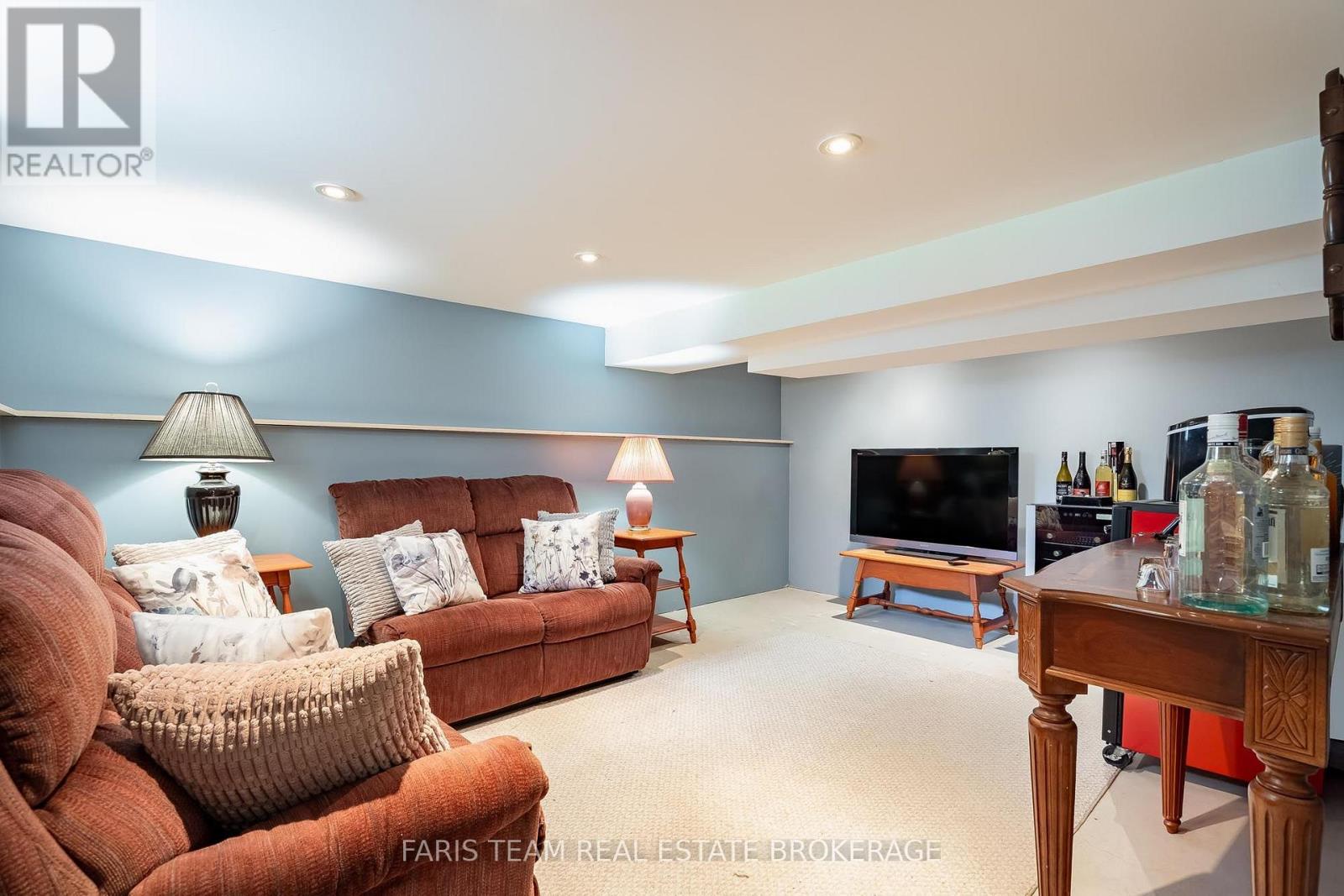 775 Ontario Street, Midland, Ontario  L4R 1A6 - Photo 21 - S13706024