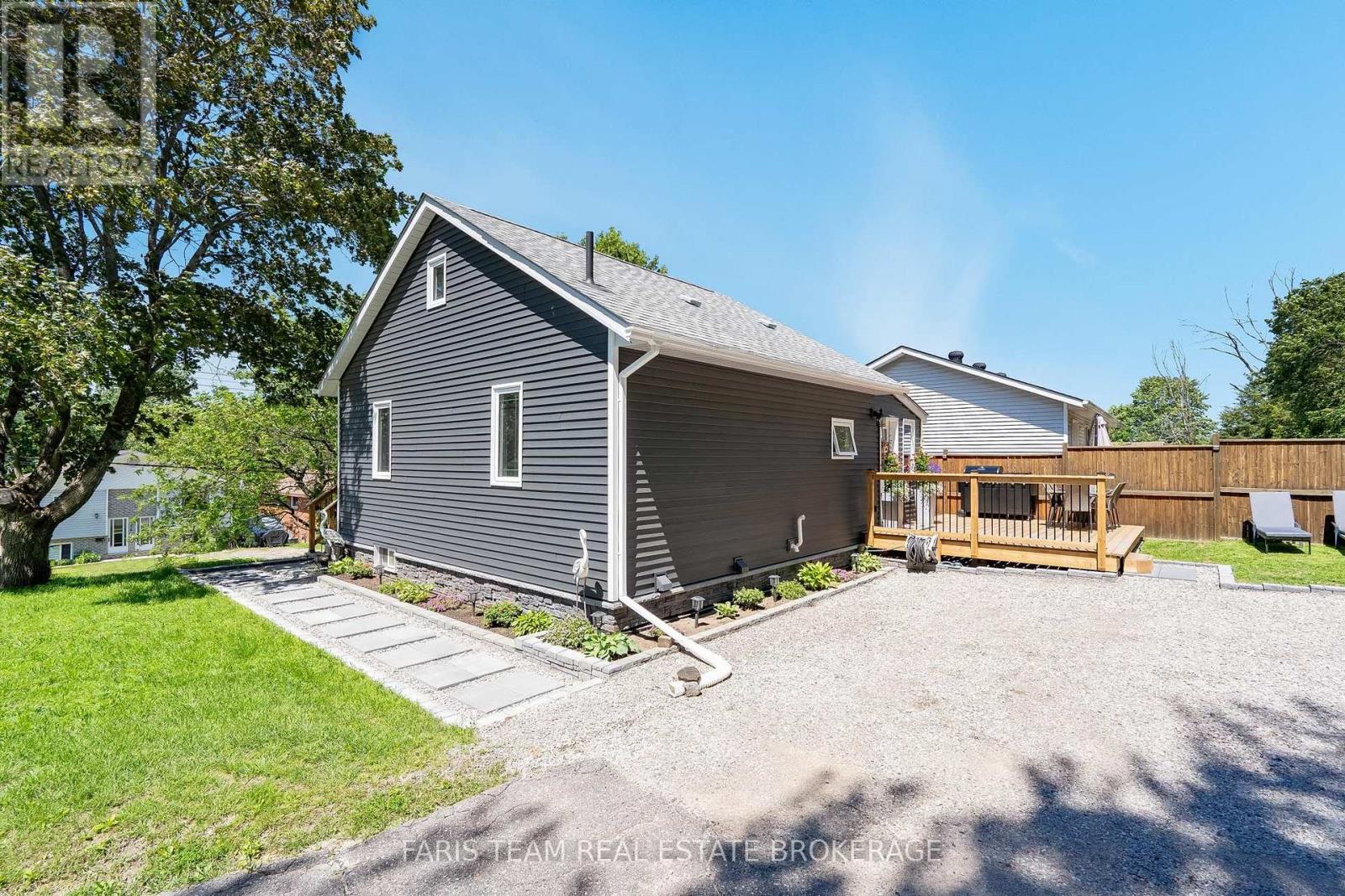 775 Ontario Street, Midland, Ontario  L4R 1A6 - Photo 27 - S13706024