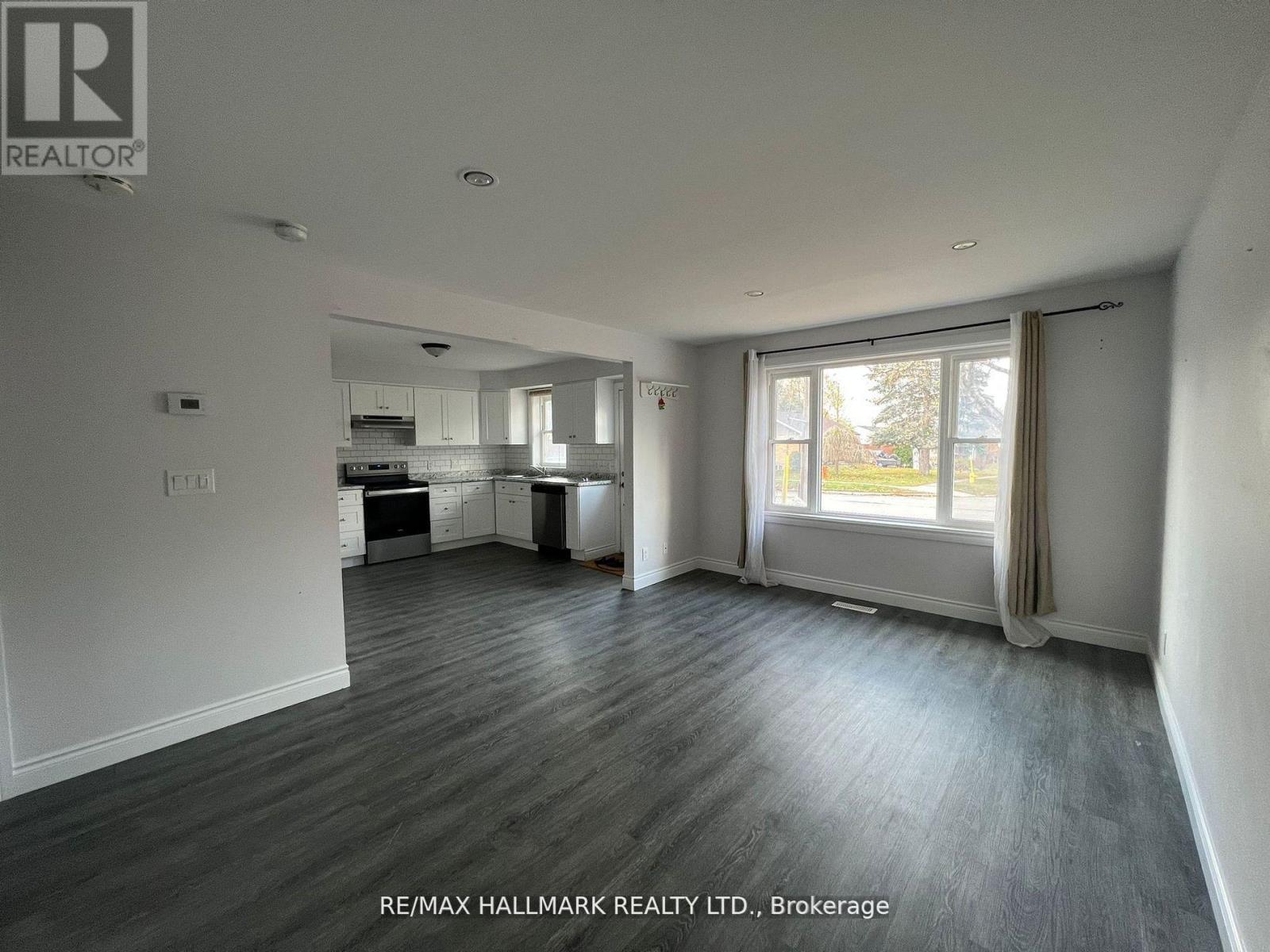 Main - 261 Wellington Street E, Barrie (Codrington), Ontario  L4M 2E4 - Photo 3 - S13706234