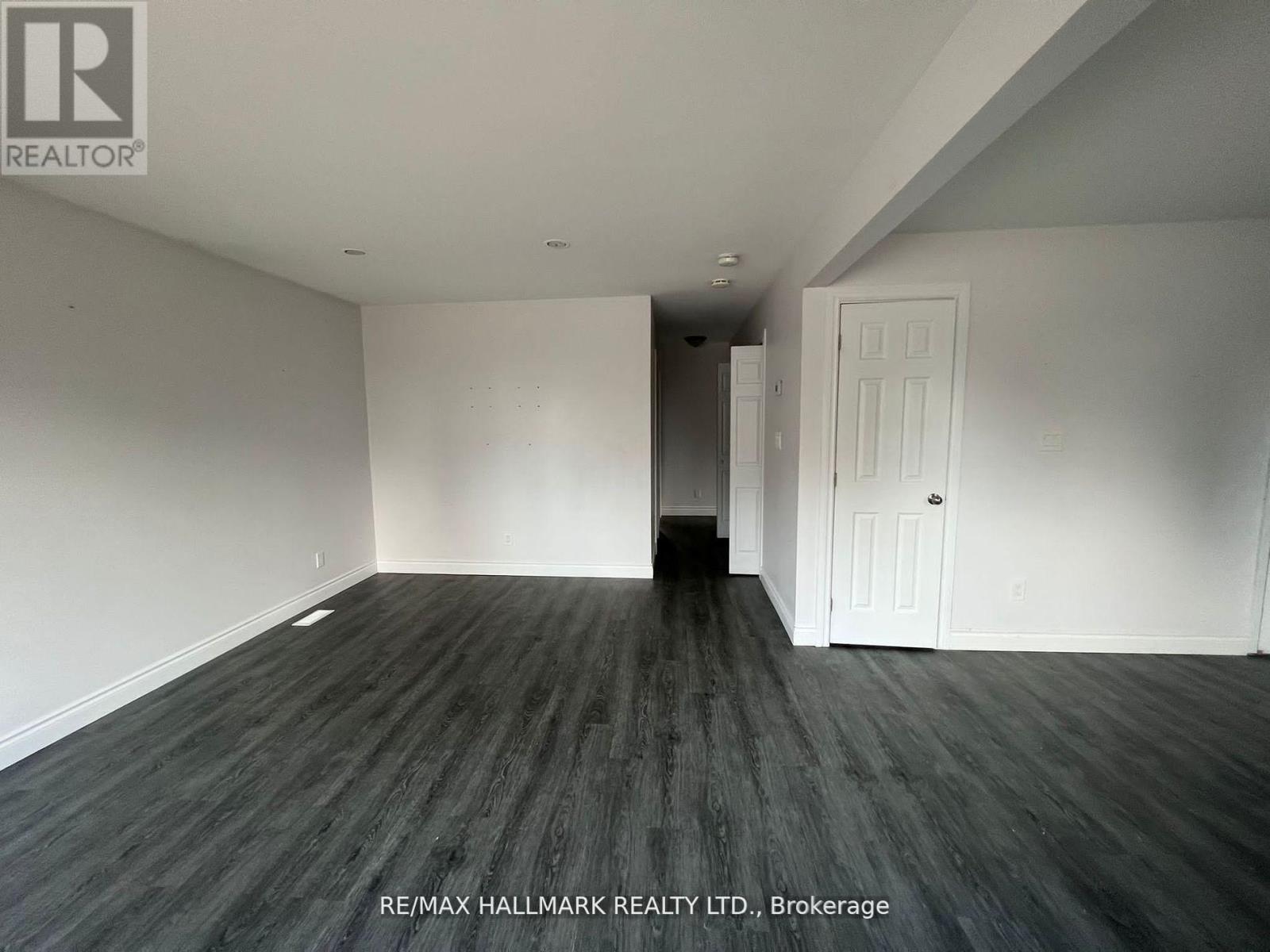 Main - 261 Wellington Street E, Barrie (Codrington), Ontario  L4M 2E4 - Photo 4 - S13706234