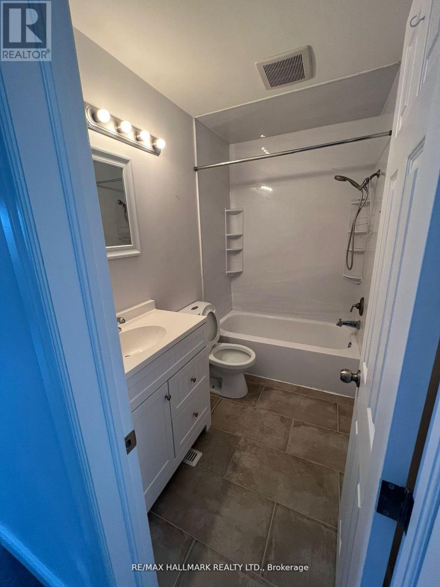Main - 261 Wellington Street E, Barrie (Codrington), Ontario  L4M 2E4 - Photo 5 - S13706234