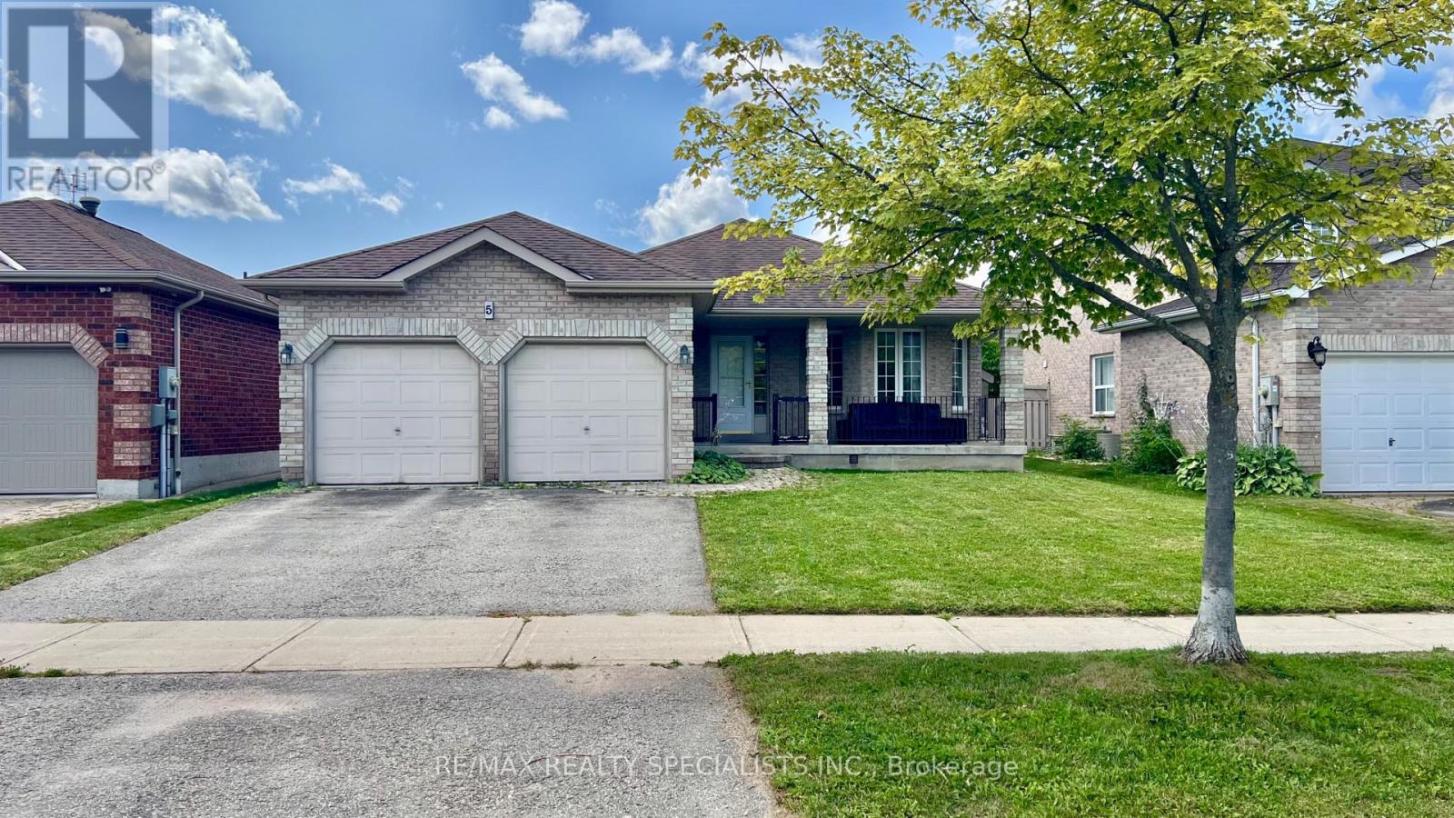5 RUSSELL HILL DRIVE, Barrie, Ontario