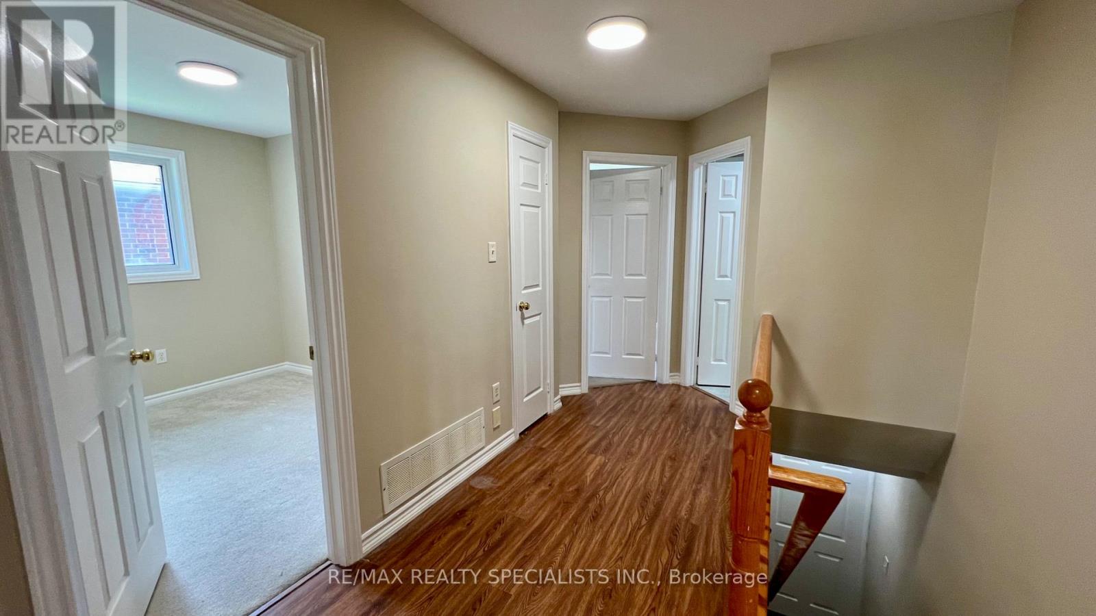 5 Russell Hill Drive, Barrie (Painswick South), Ontario  L4N 0C3 - Photo 11 - S13706308