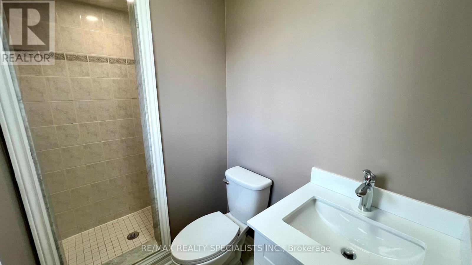 5 Russell Hill Drive, Barrie (Painswick South), Ontario  L4N 0C3 - Photo 13 - S13706308