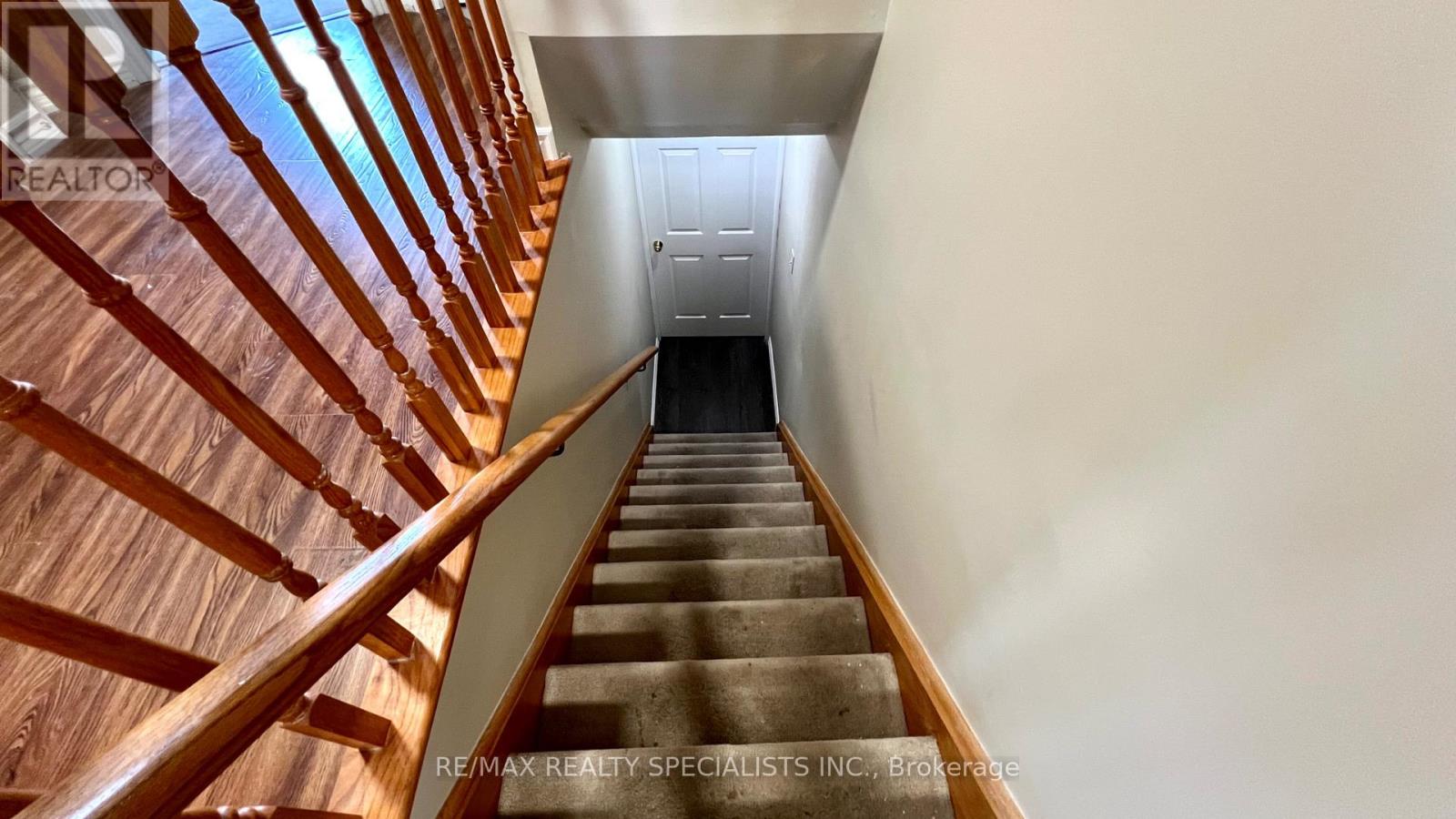 5 Russell Hill Drive, Barrie (Painswick South), Ontario  L4N 0C3 - Photo 17 - S13706308