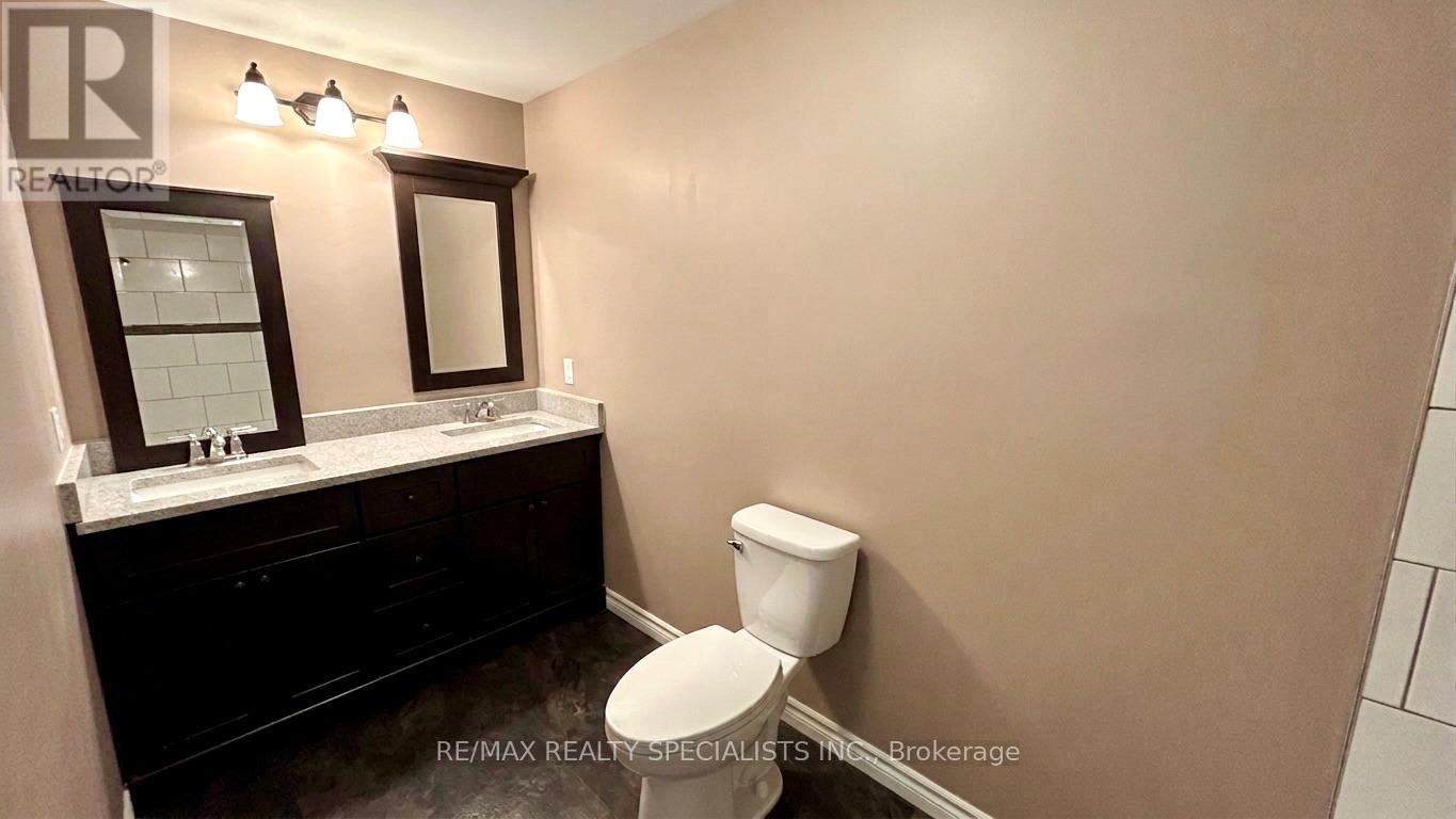 5 Russell Hill Drive, Barrie (Painswick South), Ontario  L4N 0C3 - Photo 22 - S13706308