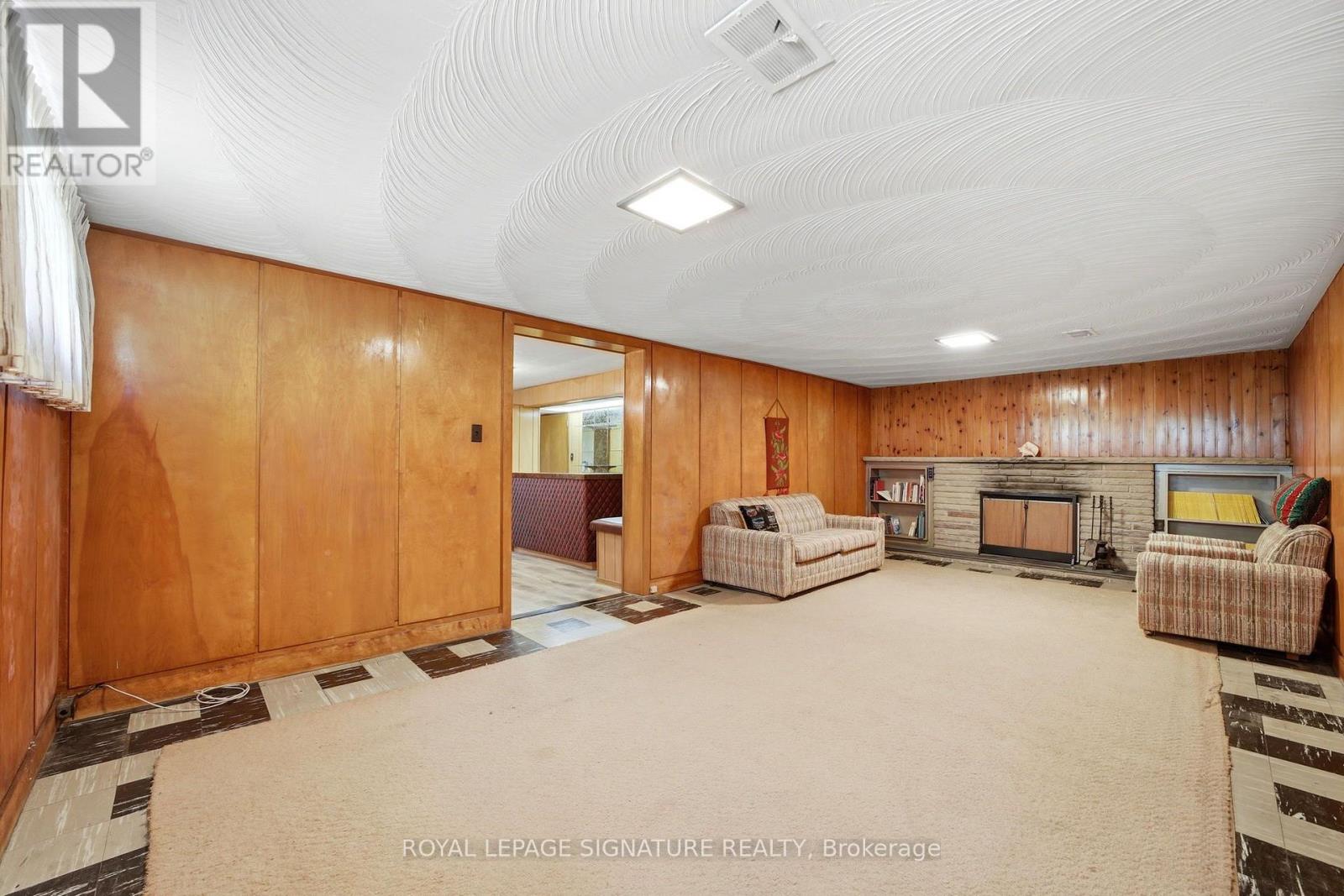40 Kirk Bradden Road E, Toronto, Ontario  M8Y 2E7 - Photo 19 - W13706110