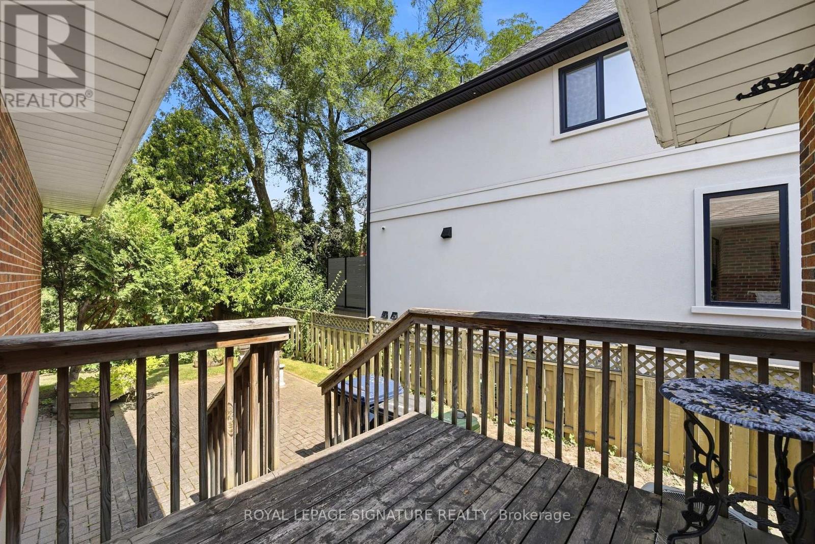 40 Kirk Bradden Road E, Toronto, Ontario  M8Y 2E7 - Photo 26 - W13706110