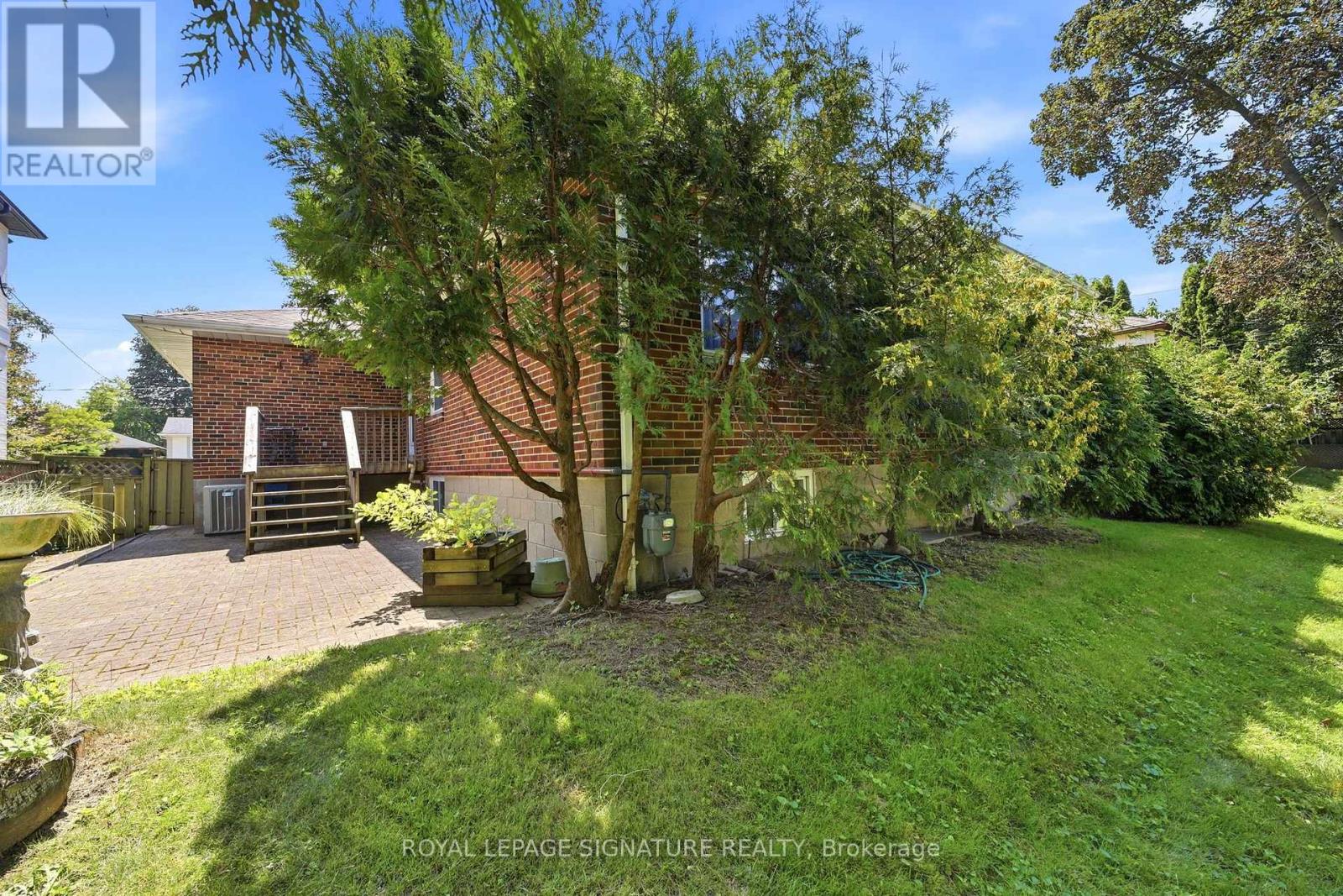 40 Kirk Bradden Road E, Toronto, Ontario  M8Y 2E7 - Photo 28 - W13706110