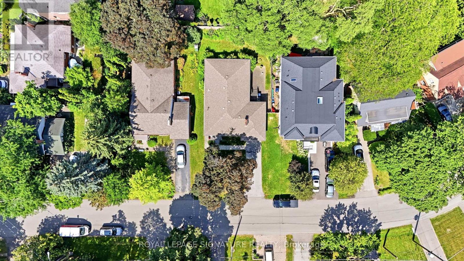 40 Kirk Bradden Road E, Toronto, Ontario  M8Y 2E7 - Photo 35 - W13706110