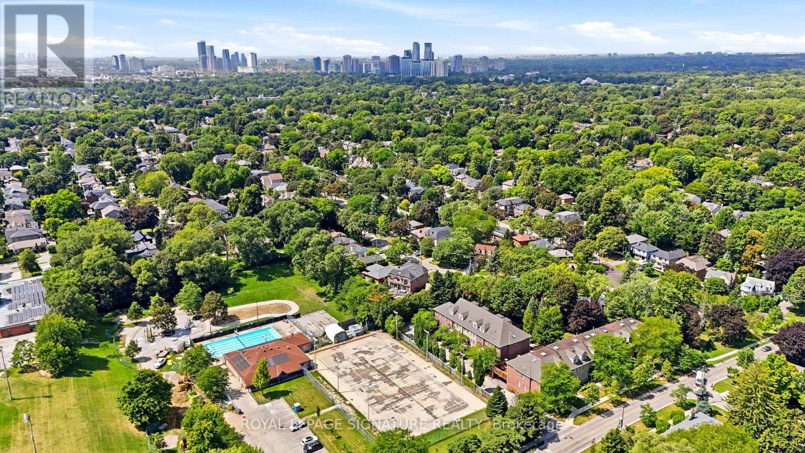 40 Kirk Bradden Road E, Toronto, Ontario  M8Y 2E7 - Photo 38 - W13706110