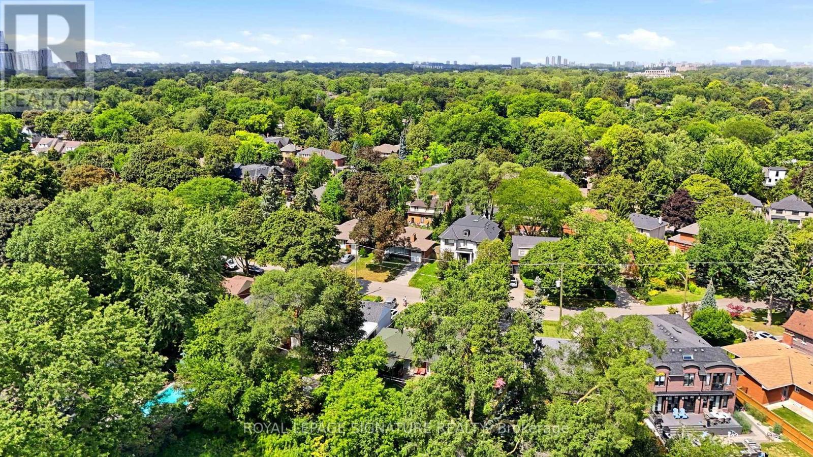 40 Kirk Bradden Road E, Toronto, Ontario  M8Y 2E7 - Photo 39 - W13706110