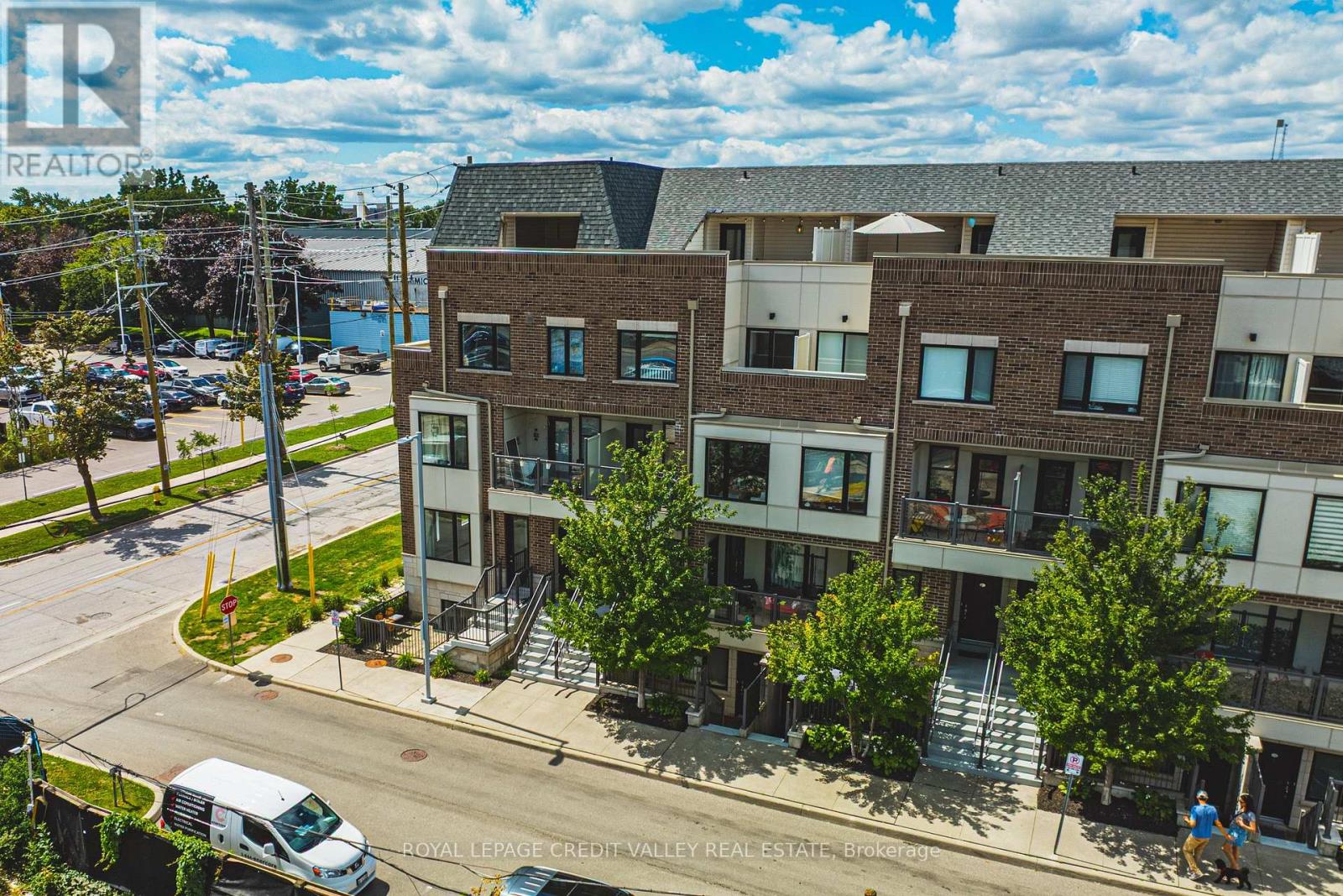 505 - 10 DRUMMOND STREET, Toronto, Ontario